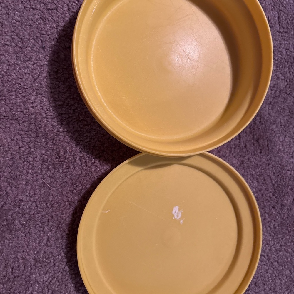 Tupperware Yellow Dinnerware storage container
